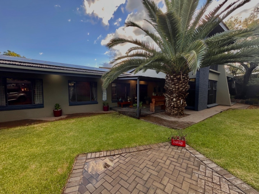 4 Bedroom Property for Sale in Dan Pienaar Free State